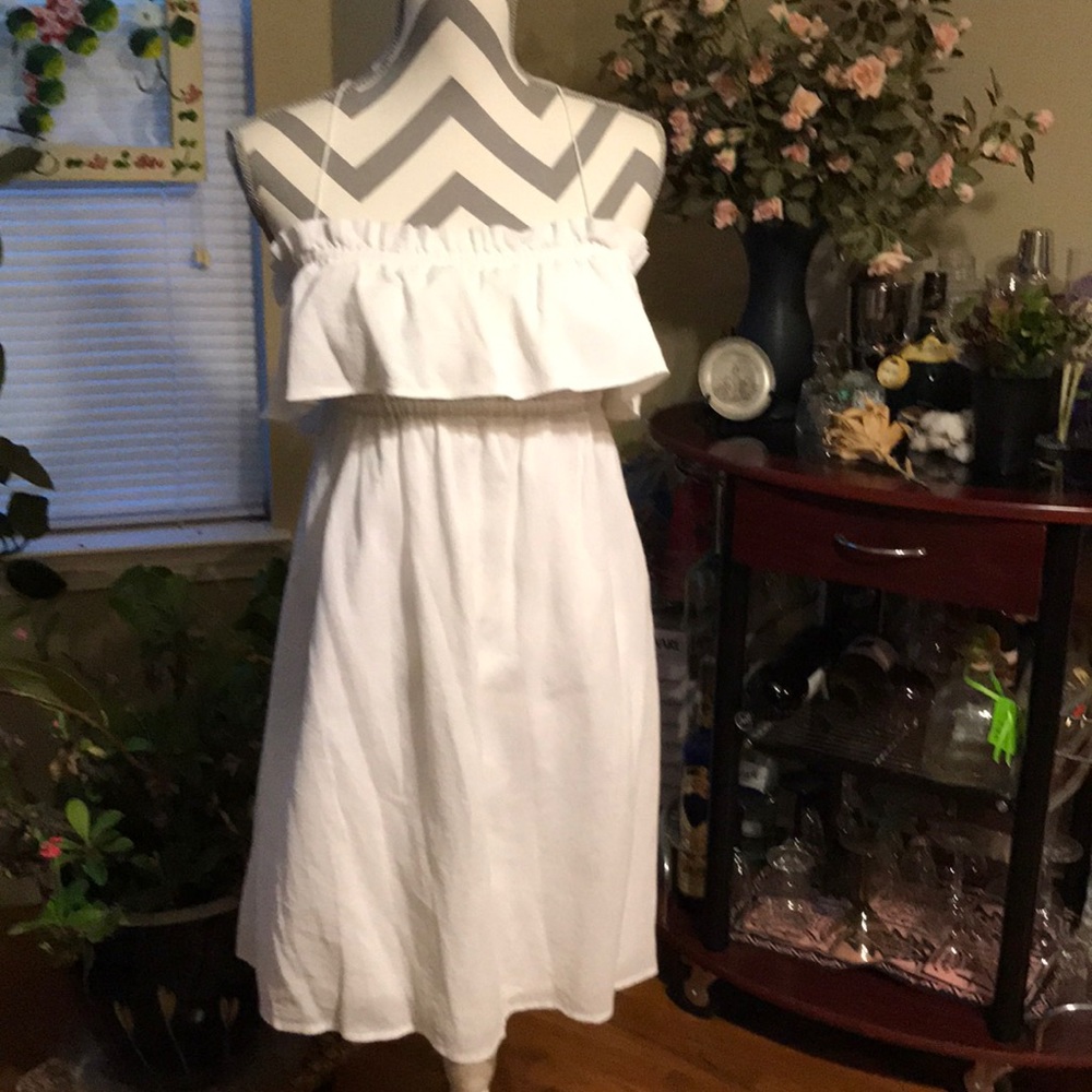 Crisp white Banana Republic dress